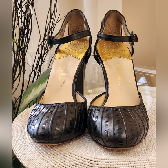 Cole Haan Shoes - cole haan black textured leather heels women size 9B